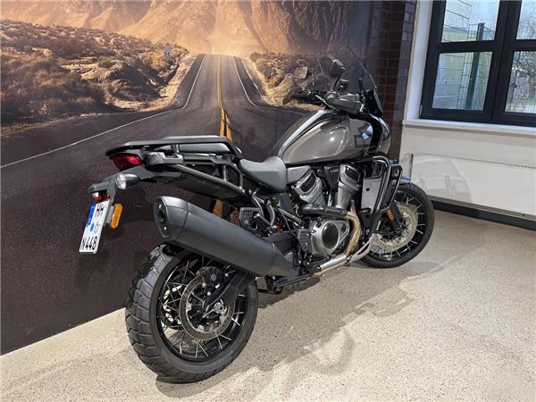RA1250S Pan America Special 