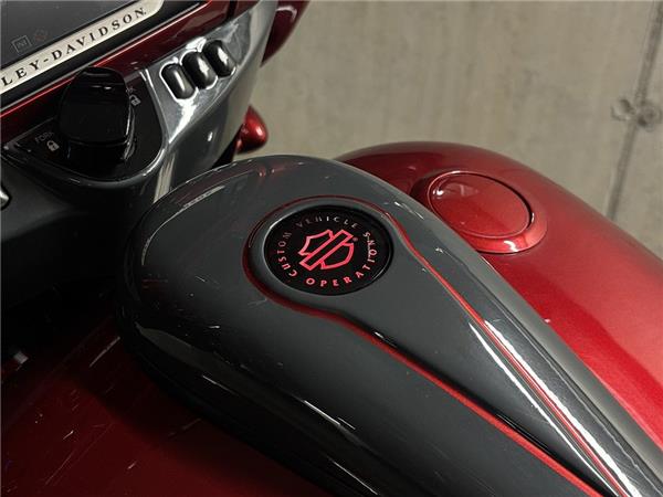 2018 Harley-Davidson CVO Street Glide FLHXSE