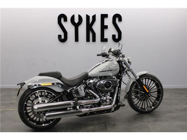 2025 Harley-Davidson Breakout