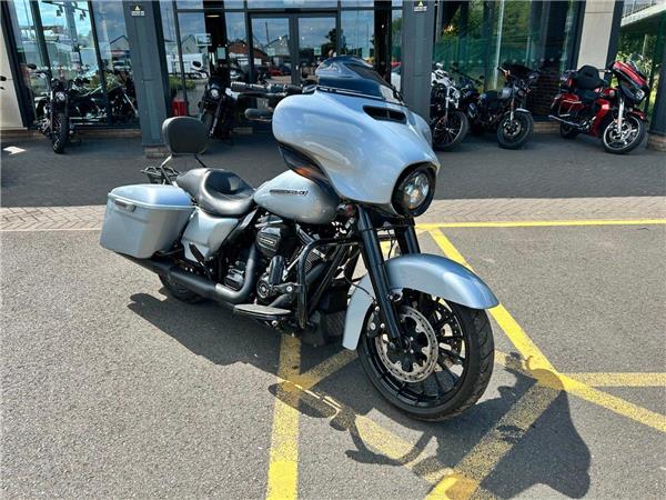 2020 HARLEY-DAVIDSON TOURING FLHXS STREET GLIDE SPECIAL