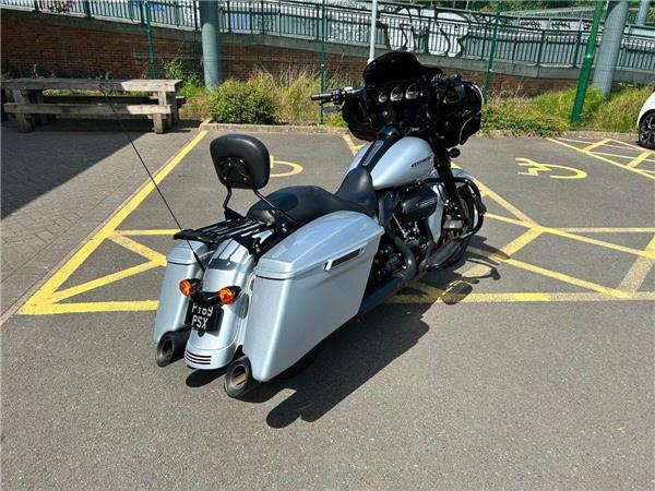 2020 HARLEY-DAVIDSON TOURING FLHXS STREET GLIDE SPECIAL