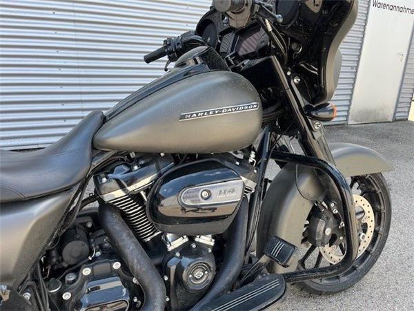 2019 Harley-Davidson Touring Street Glide Special FLHXS