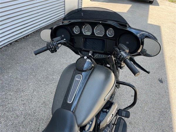 2019 Harley-Davidson Touring Street Glide Special FLHXS
