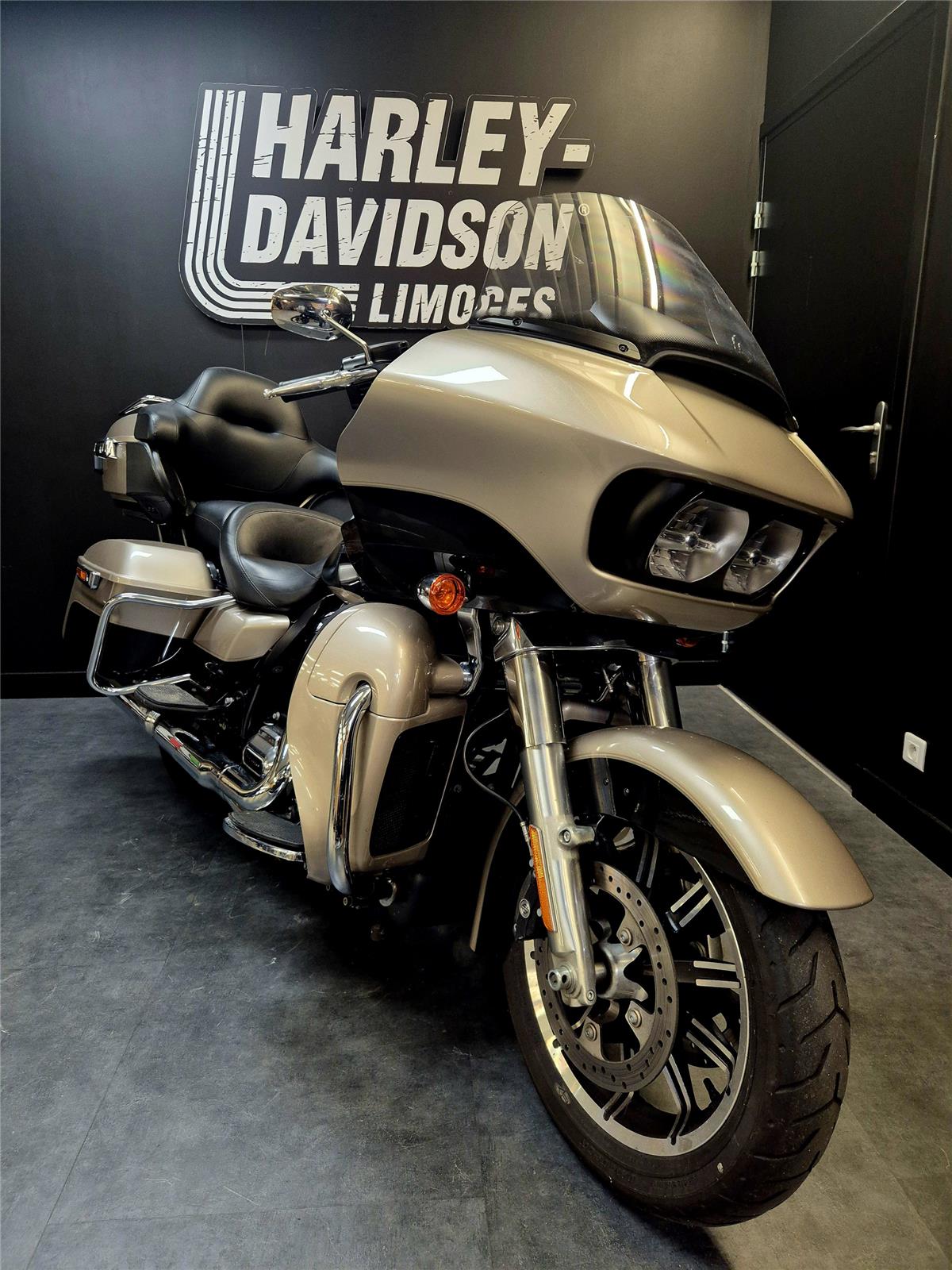 2017 HARLEY-DAVIDSON ROAD GLIDE