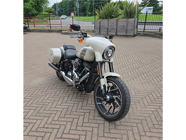 Harley-Davidson Softail-Cruiser SPORT GLIDE