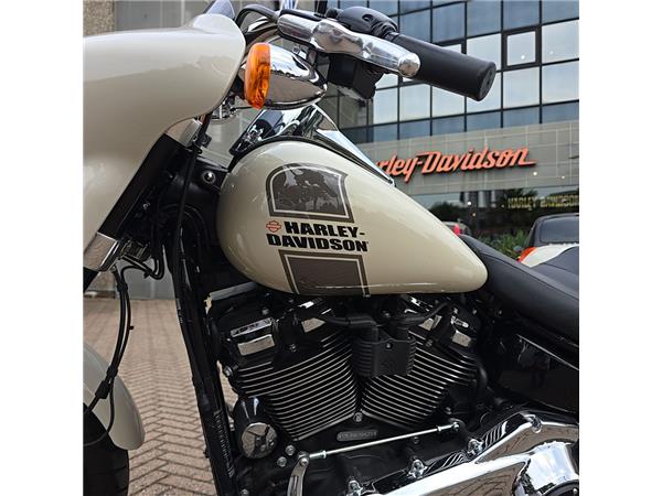 Harley-Davidson Softail-Cruiser SPORT GLIDE
