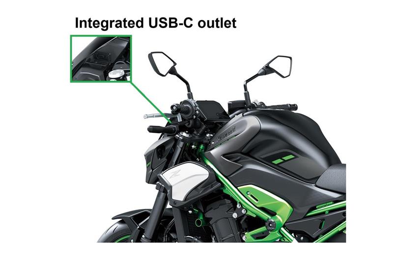 USB-C Outlet (Integrated) Z900