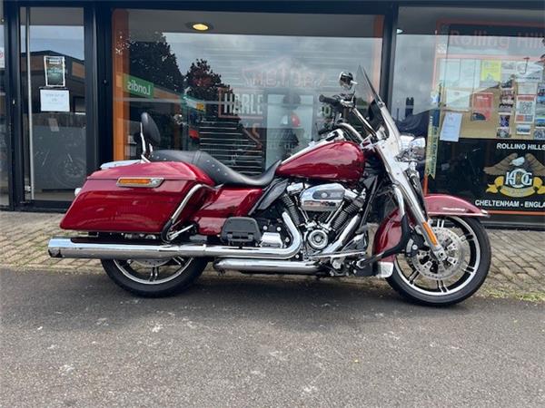 2021 HARLEY-DAVIDSON ROAD KING