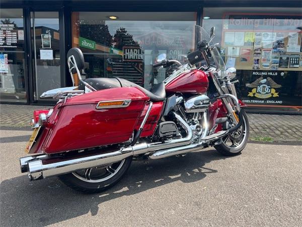 2021 HARLEY-DAVIDSON ROAD KING