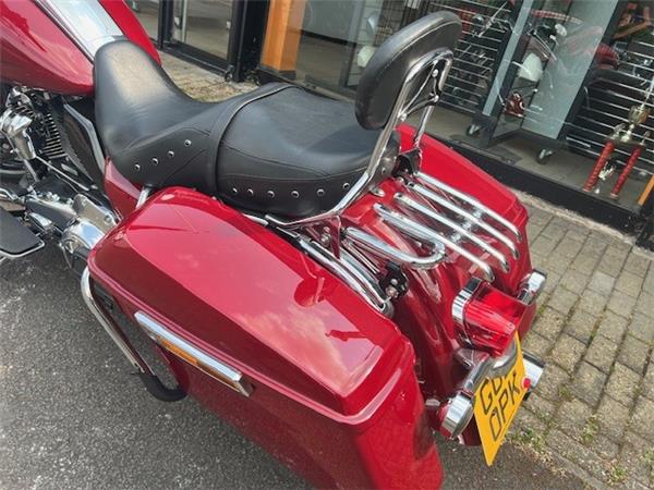 2021 HARLEY-DAVIDSON ROAD KING