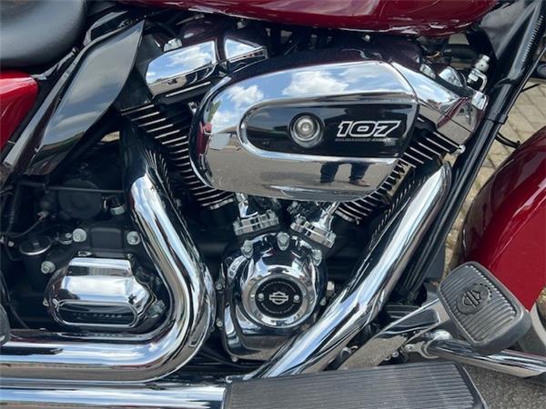 2021 HARLEY-DAVIDSON ROAD KING