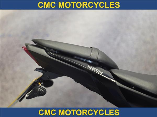  Yamaha MT-07 MT 07