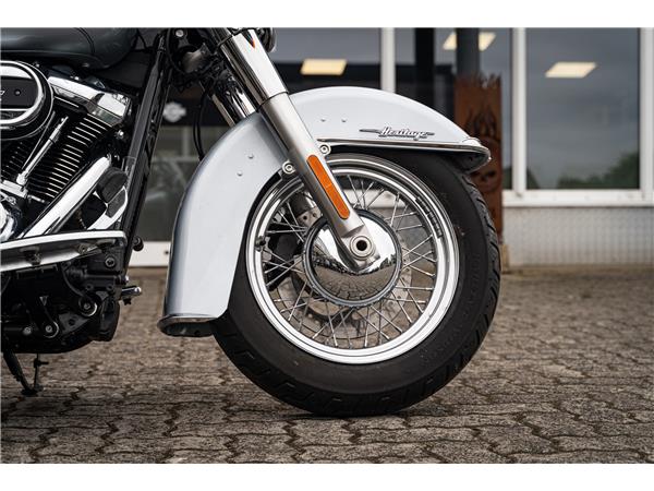 Harley-Davidson Kiel Softail Heritage FLHCS 114 CUI -NEUWERTIG -