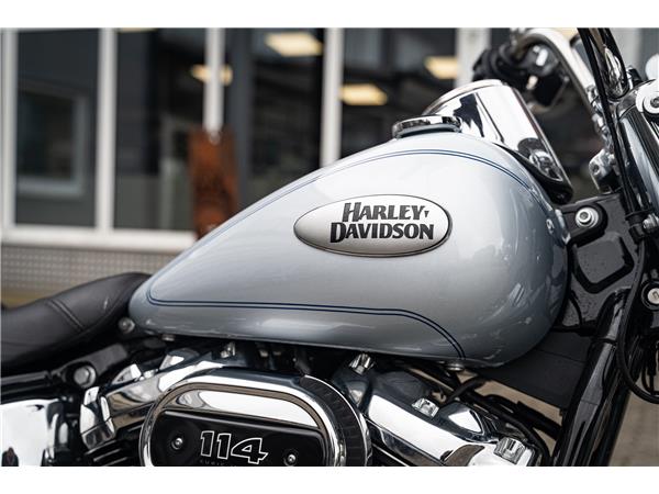 Harley-Davidson Kiel Softail Heritage FLHCS 114 CUI -NEUWERTIG -