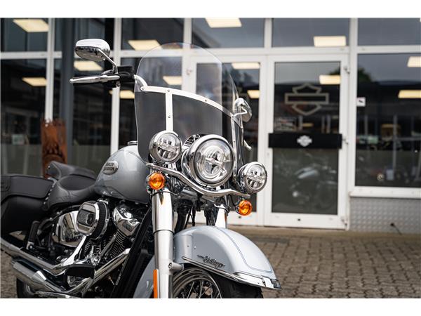 Harley-Davidson Kiel Softail Heritage FLHCS 114 CUI -NEUWERTIG -