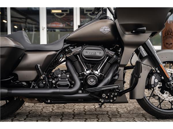 Harley-Davidson Kiel FLTRXS Road Glide Special - Jekill&Hyde - Ape