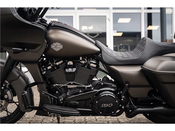 Harley-Davidson Kiel FLTRXS Road Glide Special - Jekill&Hyde - Ape
