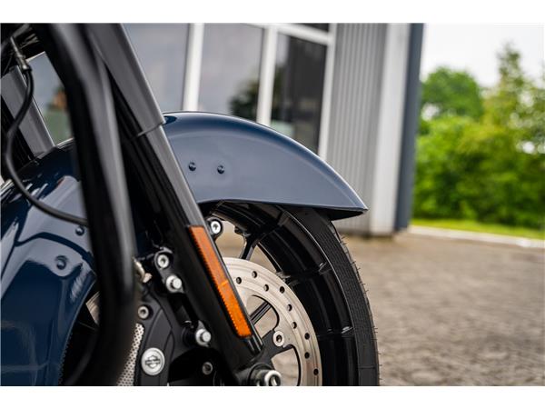 Harley-Davidson Kiel ROAD GLIDE SPECIAL 114 FLTRXS - KESSTECH EURO4