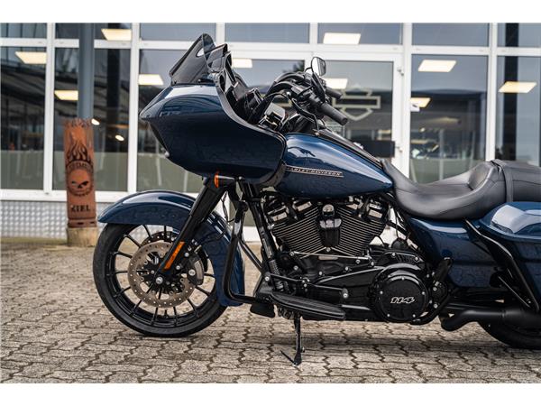 Harley-Davidson Kiel ROAD GLIDE SPECIAL 114 FLTRXS - KESSTECH EURO4