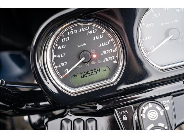 Harley-Davidson Kiel ROAD GLIDE SPECIAL 114 FLTRXS - KESSTECH EURO4