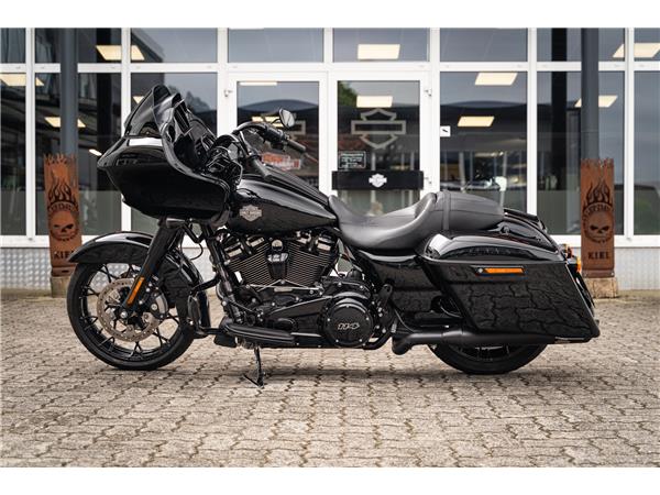 Harley-Davidson Kiel ROAD GLIDE SPECIAL 114 FLTRXS - Jekill & Hyde -