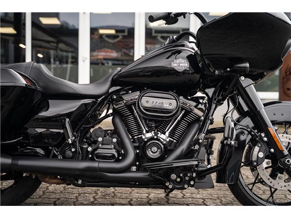 Harley-Davidson Kiel ROAD GLIDE SPECIAL 114 FLTRXS - Jekill & Hyde -