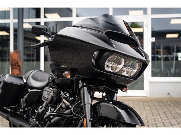 Harley-Davidson Kiel ROAD GLIDE SPECIAL 114 FLTRXS - Jekill & Hyde -