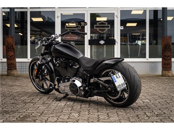 Harley-Davidson Kiel FXBRS Breakout 114cui Heckumbau- Penzl -