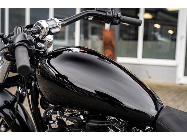 Harley-Davidson Kiel FXBRS Breakout 114cui Heckumbau- Penzl -