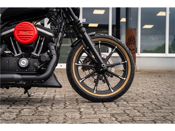Harley-Davidson Kiel XL883N SPORTSTER IRON 883 - MILLER AUSPUFF -