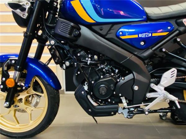 2024 Yamaha XSR125 BLUE
