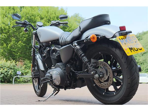 2019 HARLEY-DAVIDSON SPORTSTER XL883N IRON