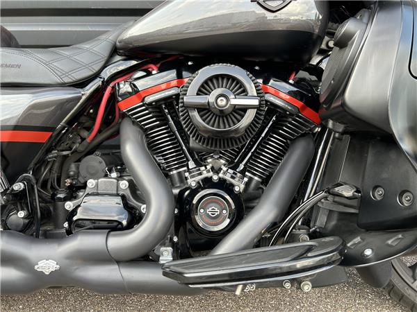 2018 HARLEY-DAVIDSON STREET GLIDE