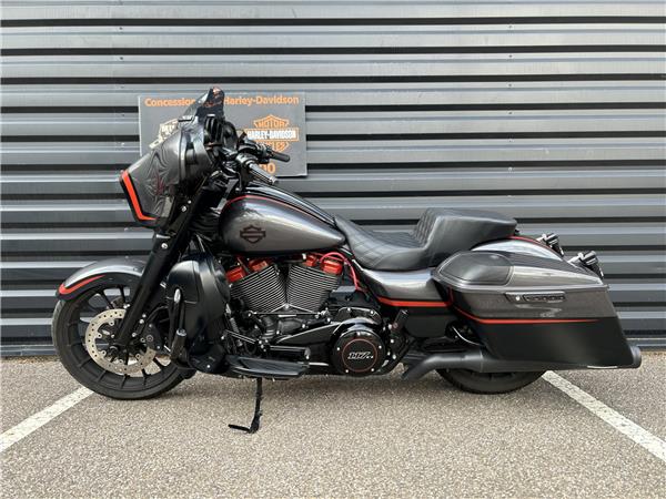 2018 HARLEY-DAVIDSON STREET GLIDE