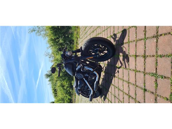 XL1200X 