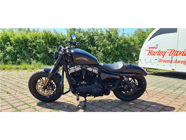 XL1200X 