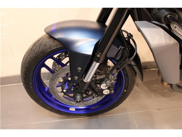 YAMAHA MT-09 Y-AMT(YAMAHA AUTOMATED MANUAL TRANSMISSION)
