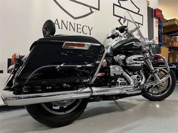 2017 HARLEY-DAVIDSON ROAD KING