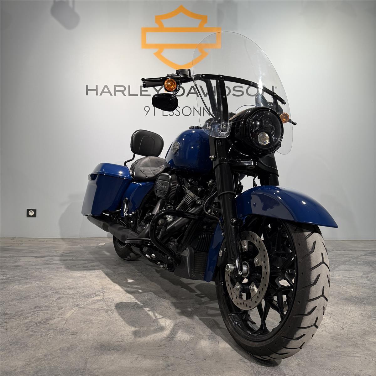 2023 HARLEY-DAVIDSON ROAD KING