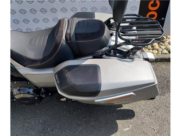 2023 HARLEY-DAVIDSON STREET GLIDE