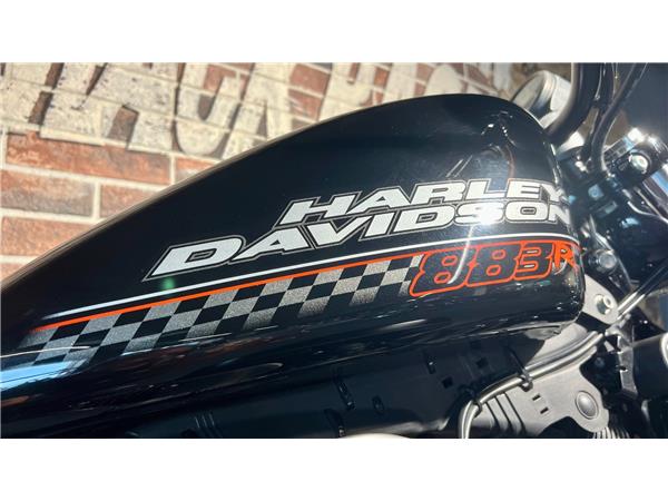 2011 HARLEY-DAVIDSON Sportster XL 883 R Sportster Roadster Injection