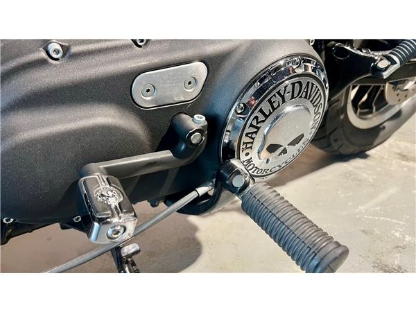 2011 HARLEY-DAVIDSON Sportster XL 883 R Sportster Roadster Injection