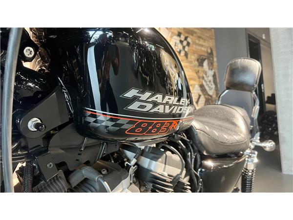 2011 HARLEY-DAVIDSON Sportster XL 883 R Sportster Roadster Injection