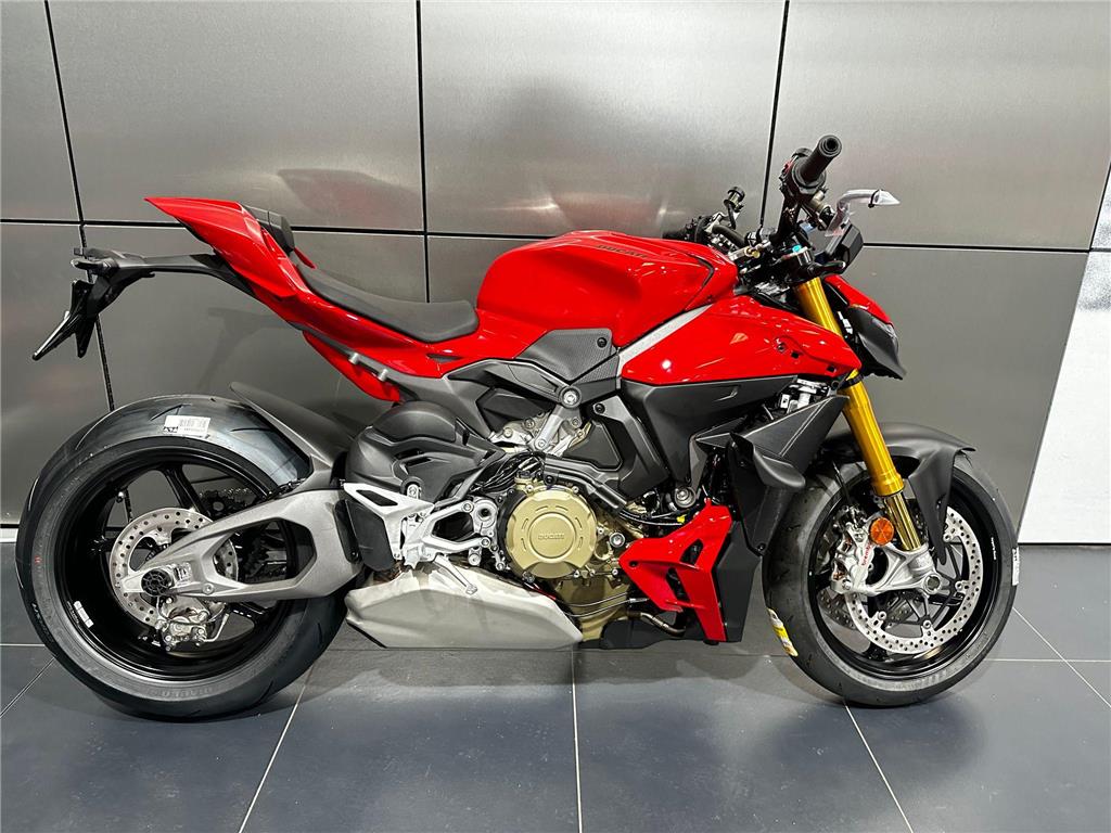 New Ducati Streetfighter V4S
