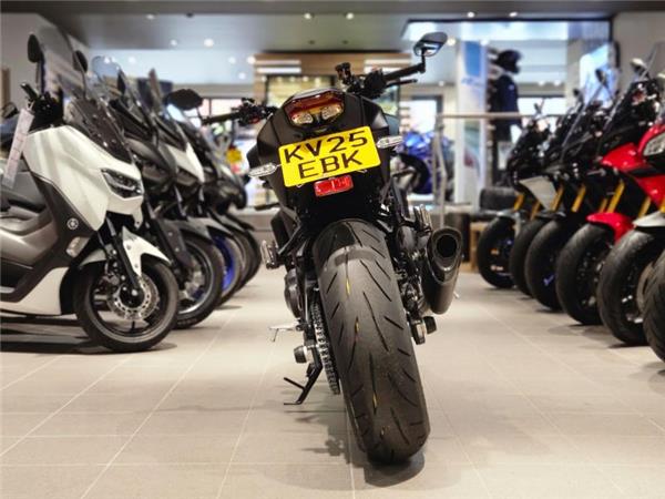 2025 Yamaha MT-09 Y-AMT (MTN890-S) Black