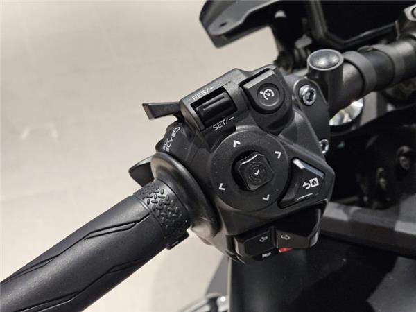2025 Yamaha MT-09 Y-AMT (MTN890-S) Black