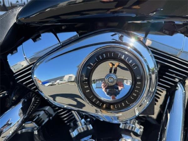 2010 Harley-Davidson Super Glide Custom