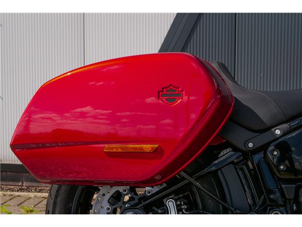 2025 Harley-Davidson Low Rider ST