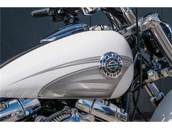 2017 Harley-Davidson Breakout