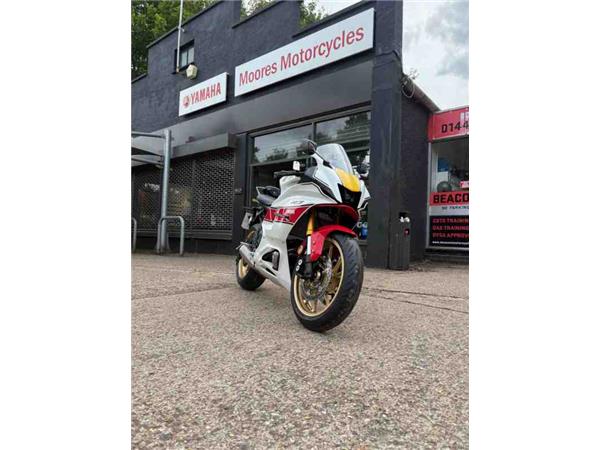 2024 Yamaha R7 WGP 60TH ANNIVERSARY RED/WHITE